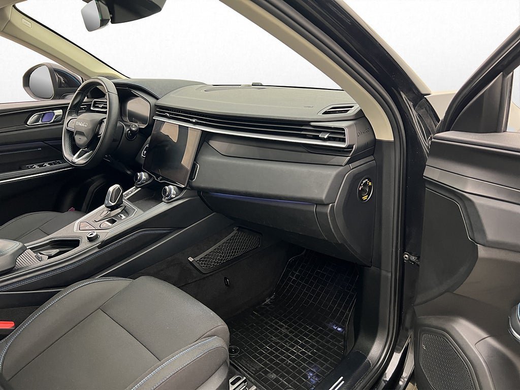 Vehicle Image 33