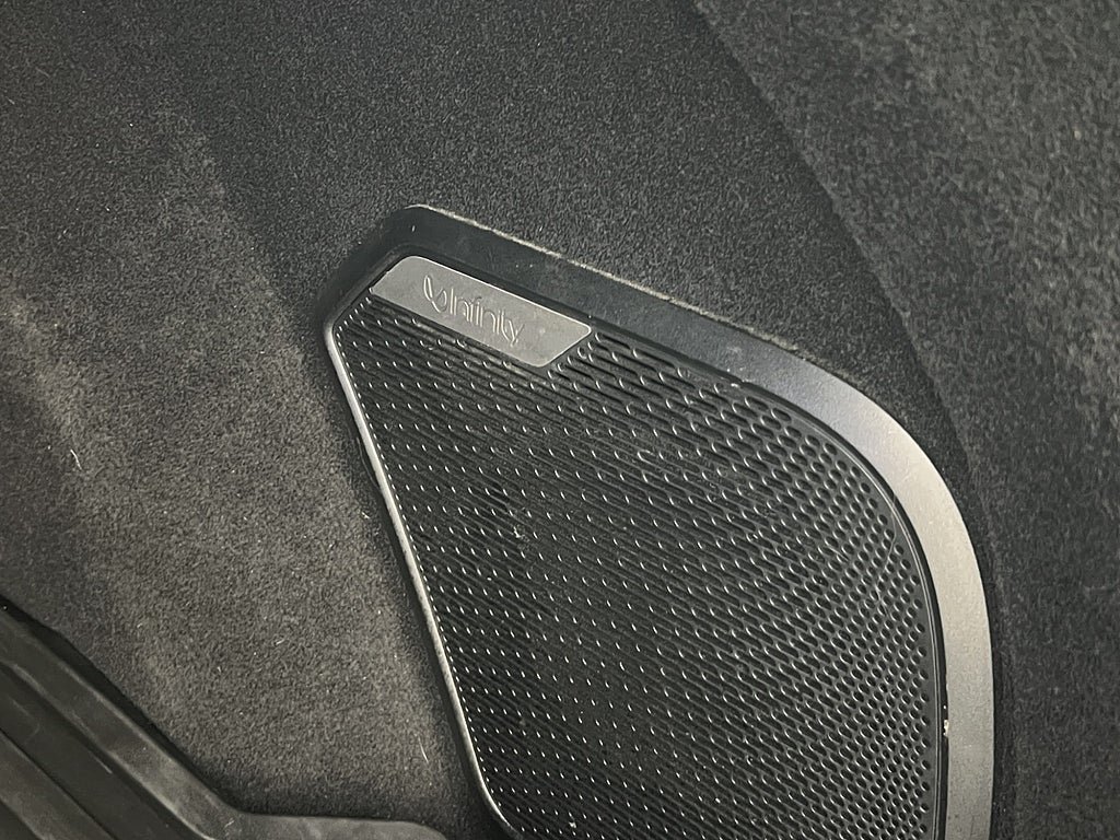 Vehicle Image 38