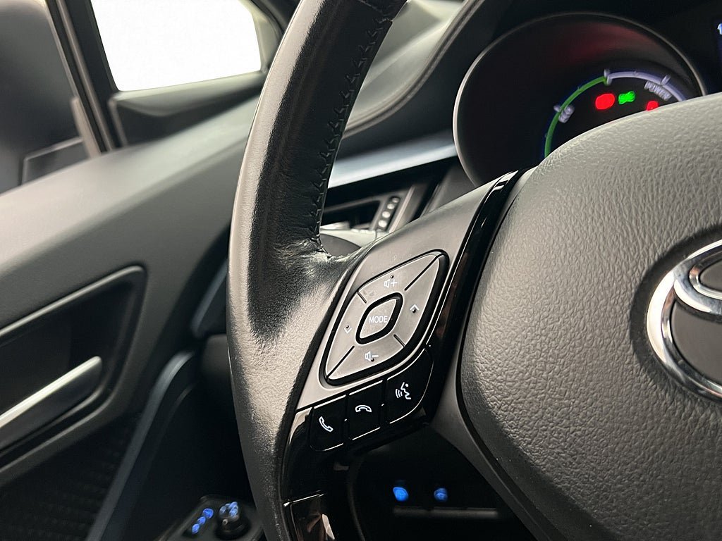 Vehicle Image 17