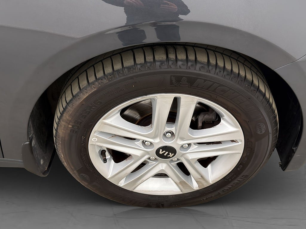 Vehicle Image 31