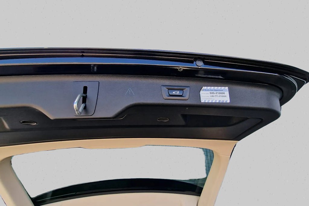Vehicle Image 15