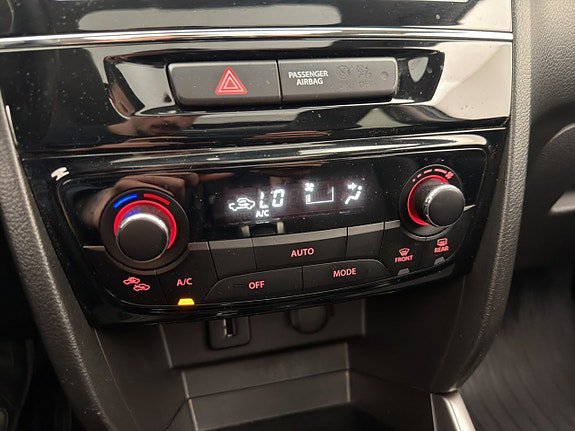 Vehicle Image 24