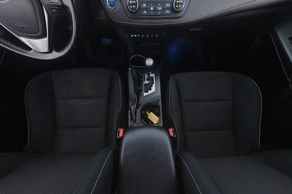 Vehicle Image 17