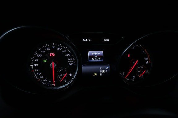 Vehicle Image 24