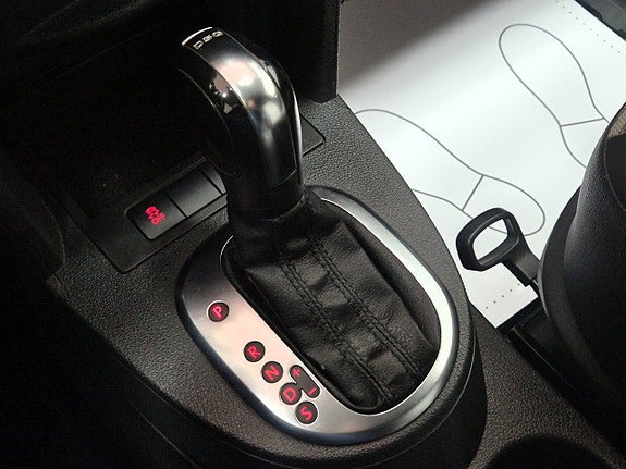 Vehicle Image 18