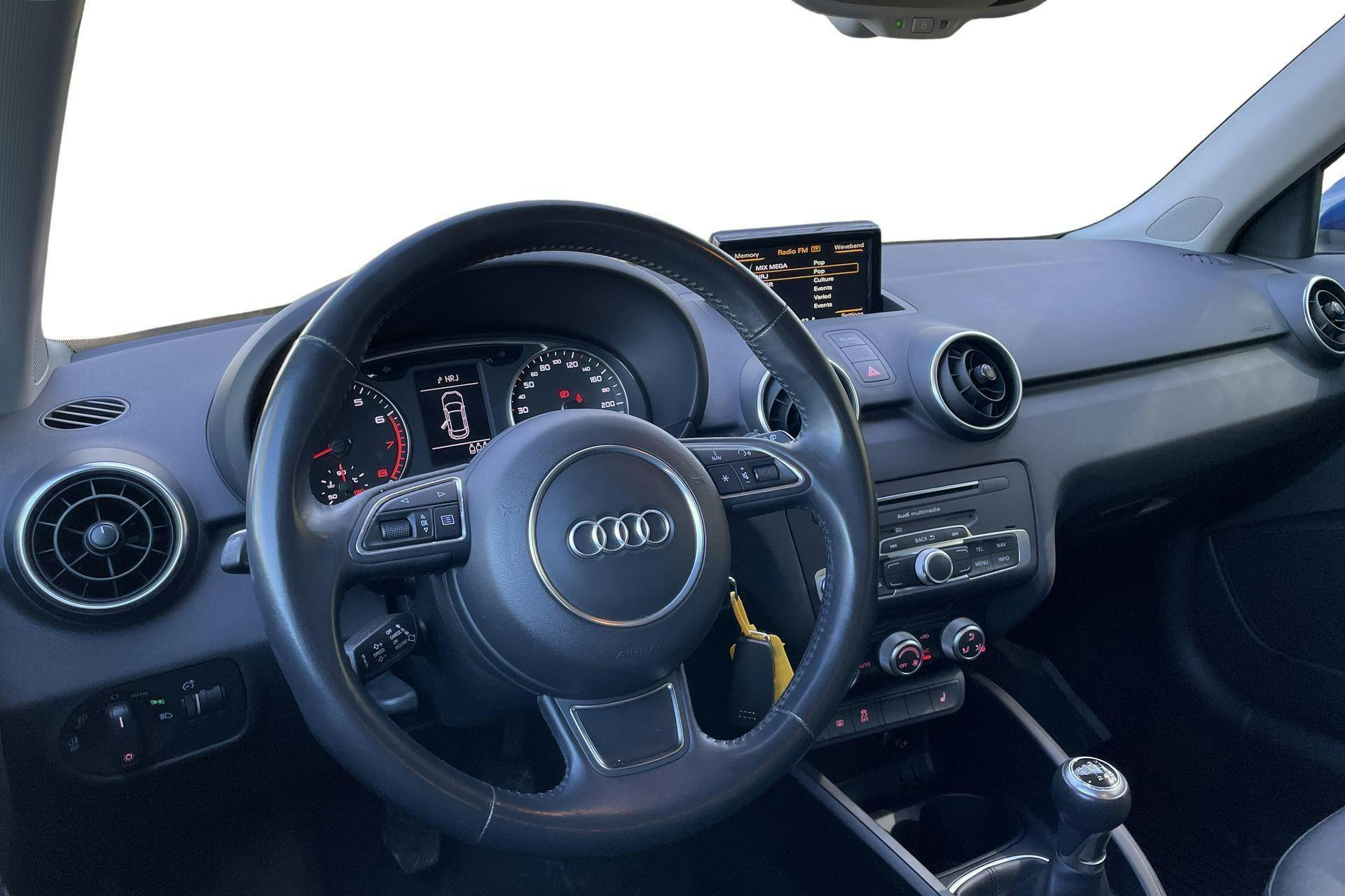 Vehicle Image 11