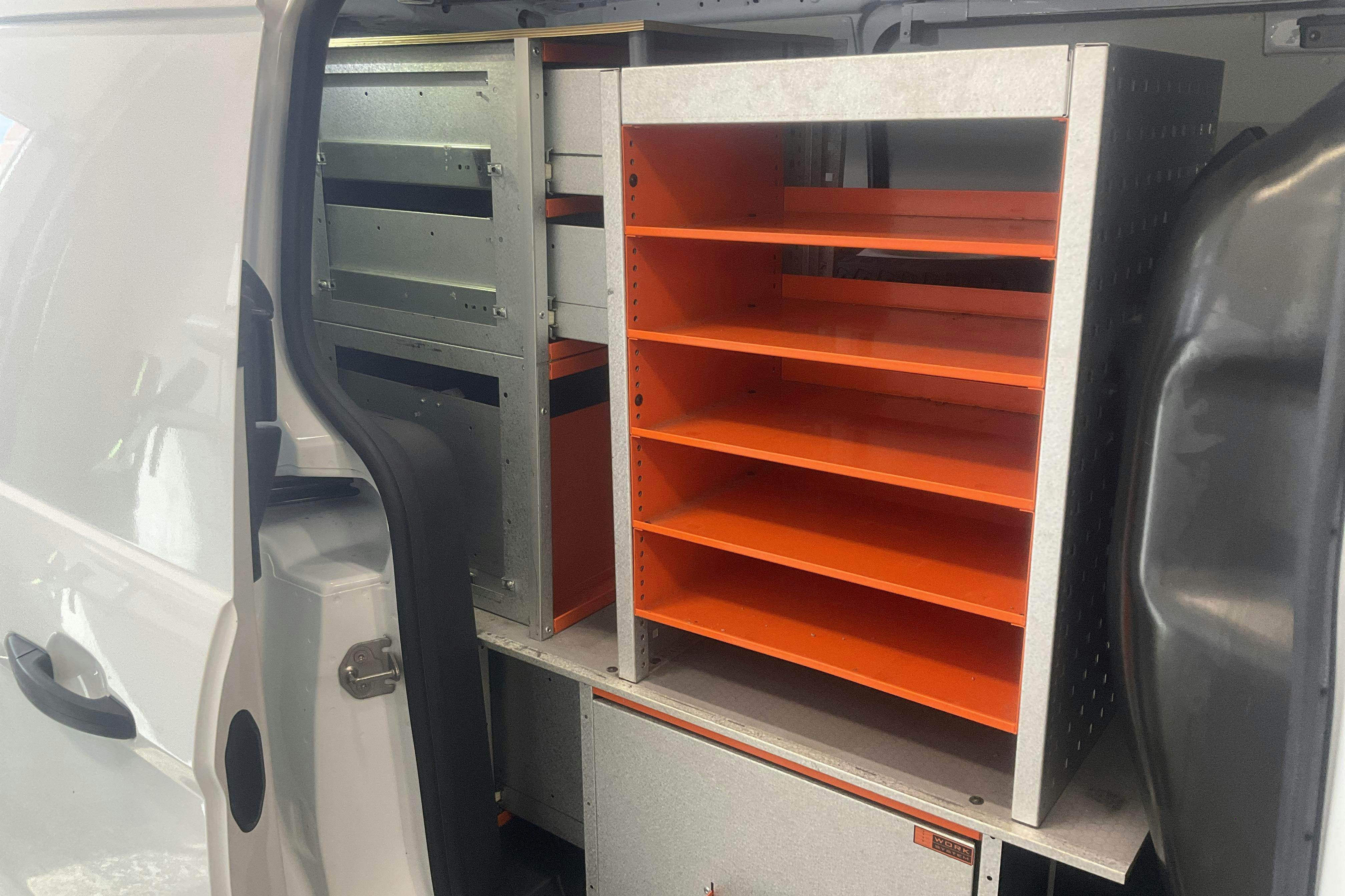 Vehicle Image 8