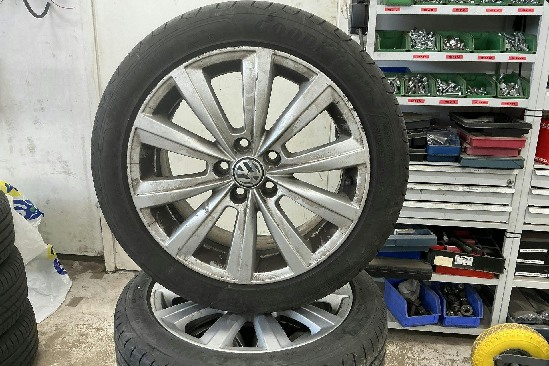 Vehicle Image 12