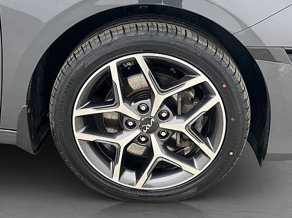 Vehicle Image 36