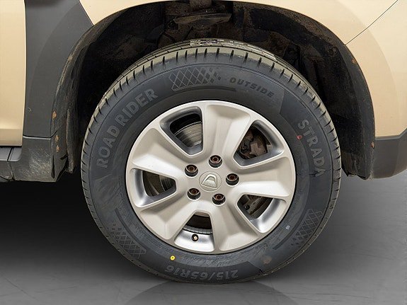 Vehicle Image 24