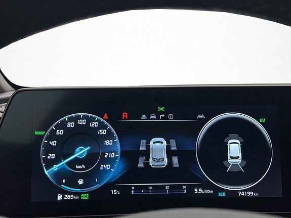 Vehicle Image 24