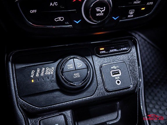 Vehicle Image 26