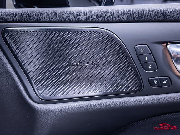 Vehicle Image 34