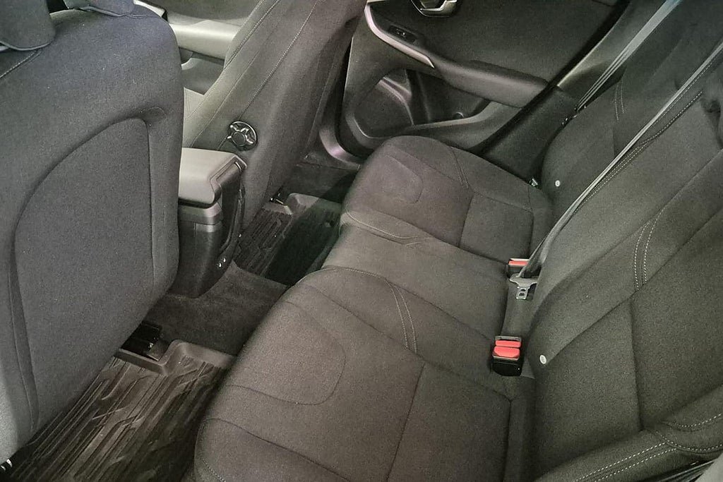 Vehicle Image 18