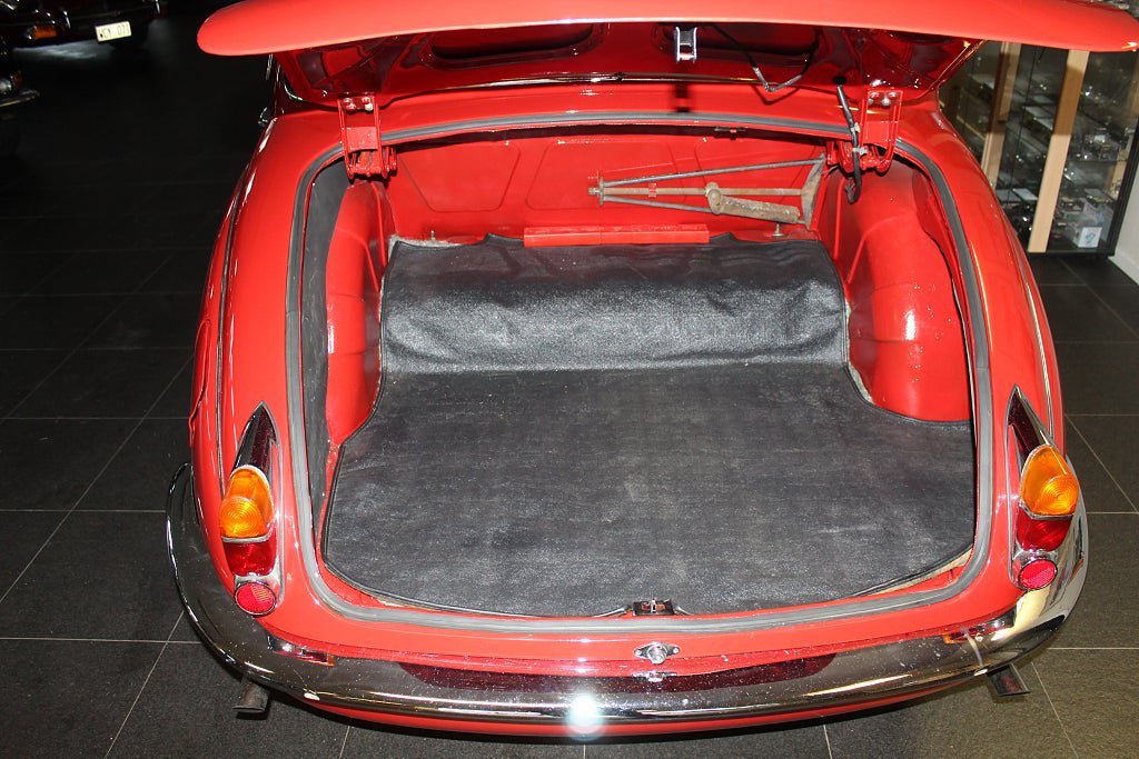 Vehicle Image 23