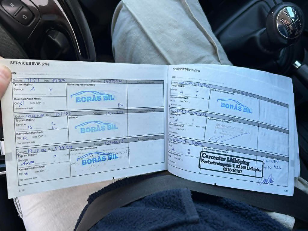 Vehicle Image 19