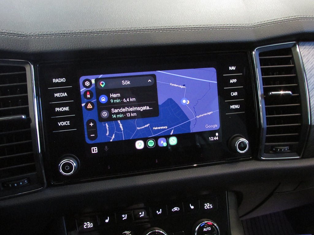 Vehicle Image 16