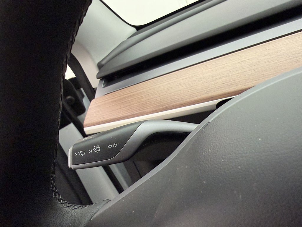 Vehicle Image 33