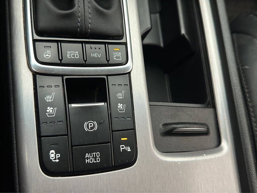 Vehicle Image 26