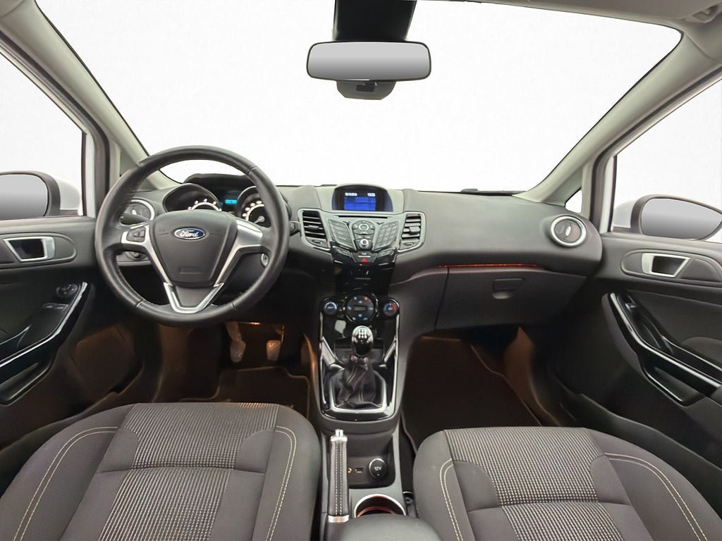 Vehicle Image 12