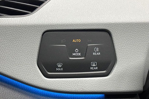 Vehicle Image 29