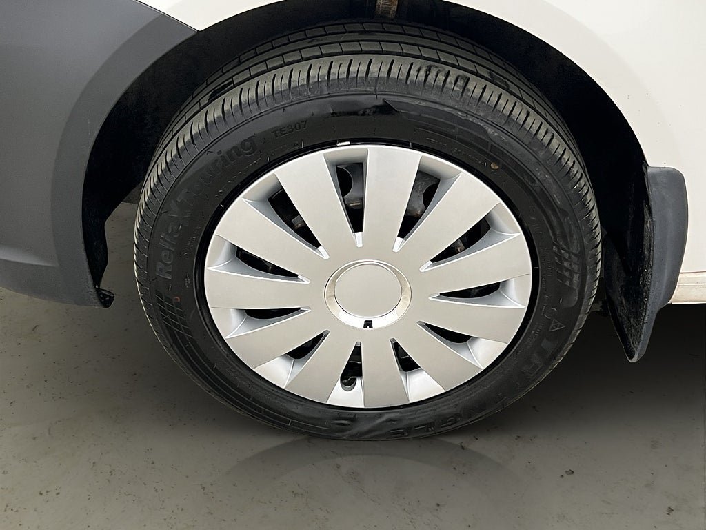 Vehicle Image 26