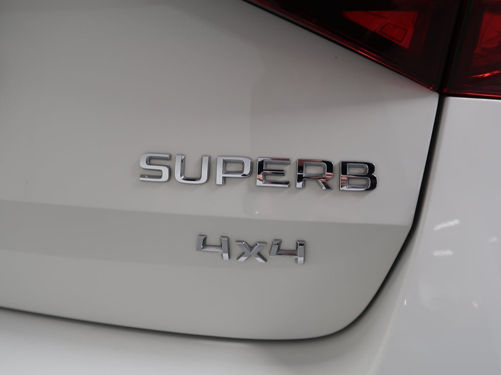 Vehicle Image 33