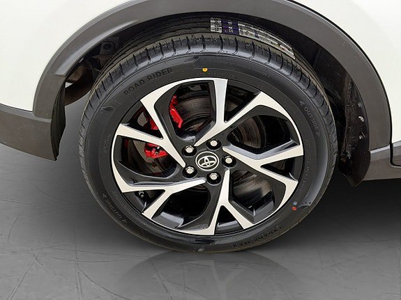 Vehicle Image 23