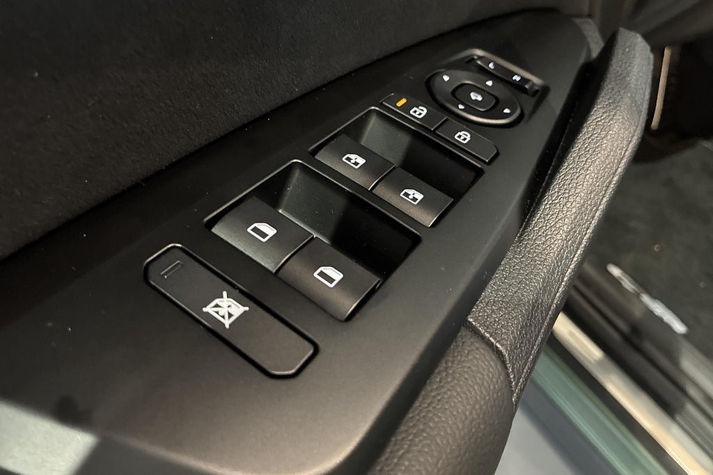 Vehicle Image 26