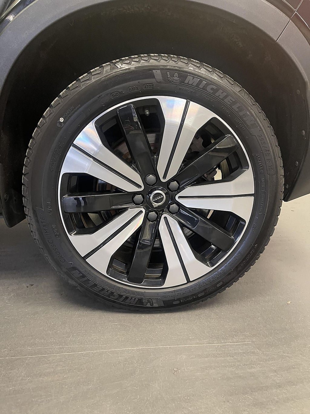 Vehicle Image 11