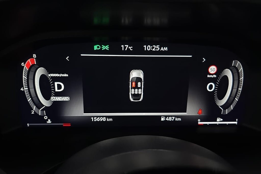 Vehicle Image 16