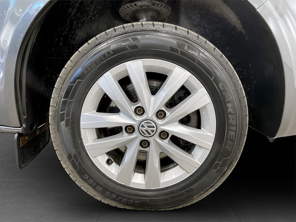 Vehicle Image 22