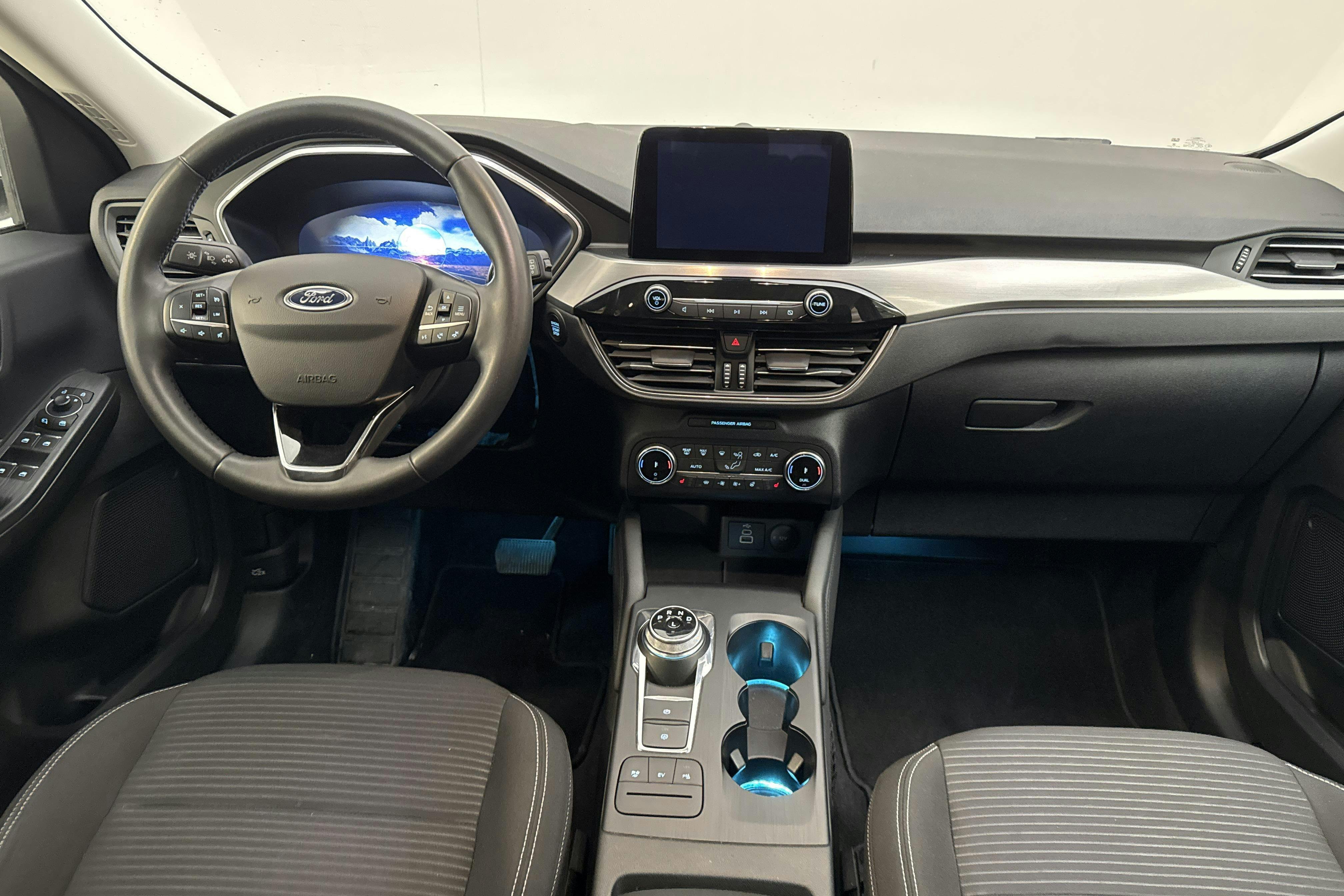 Vehicle Image 6