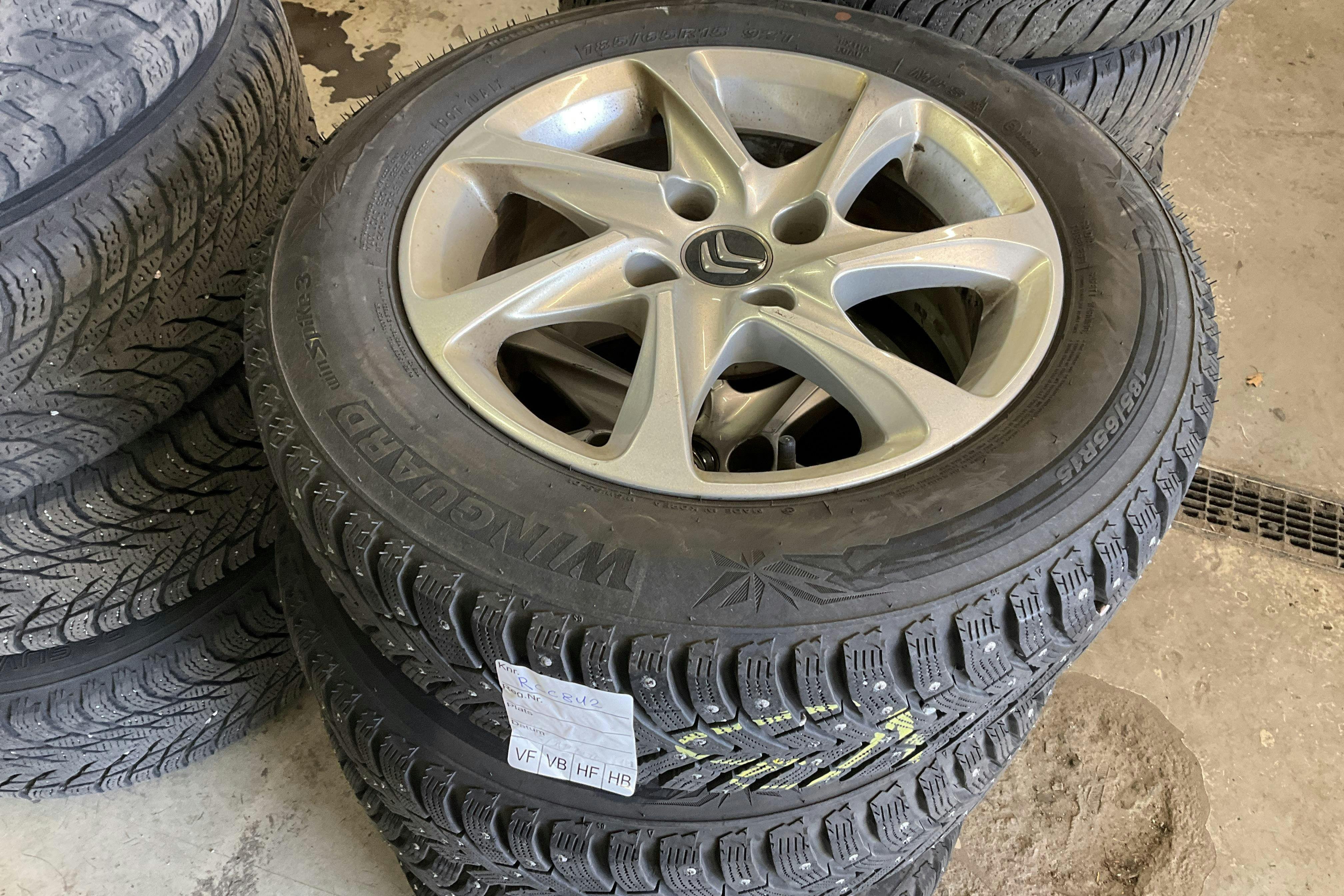Vehicle Image 11