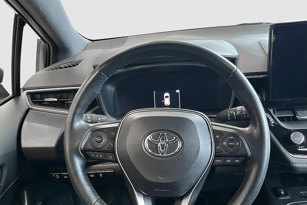 Vehicle Image 12