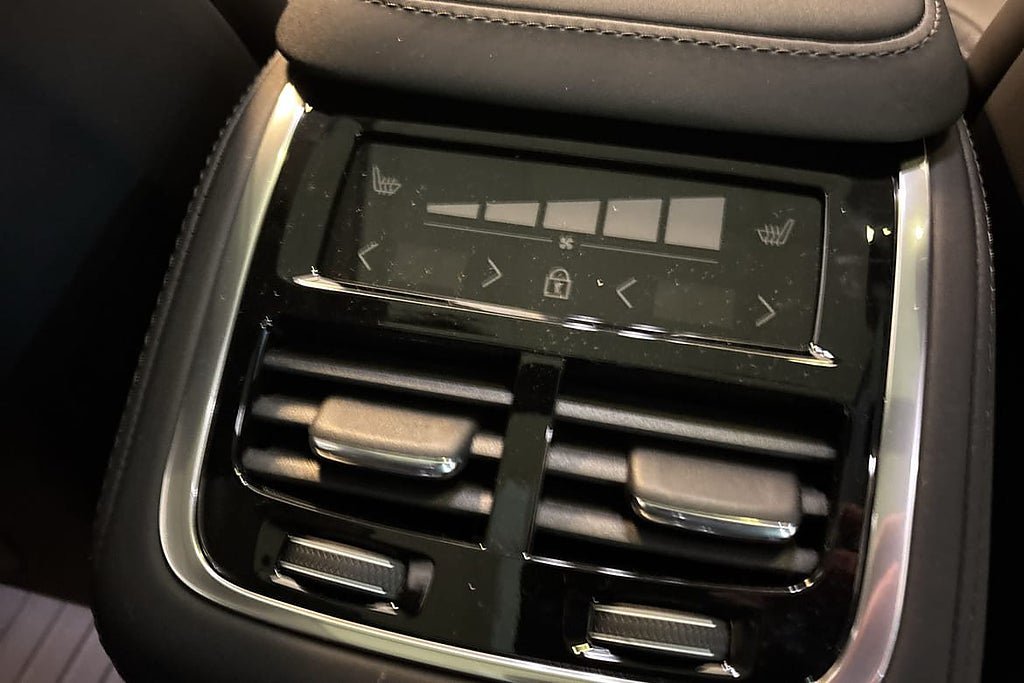 Vehicle Image 39