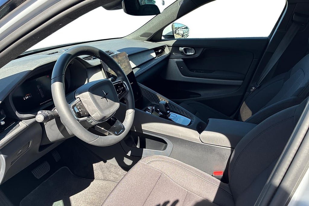 Vehicle Image 14