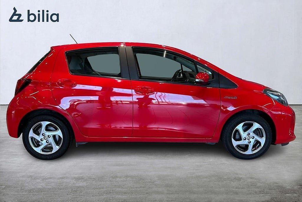 Vehicle Image 9