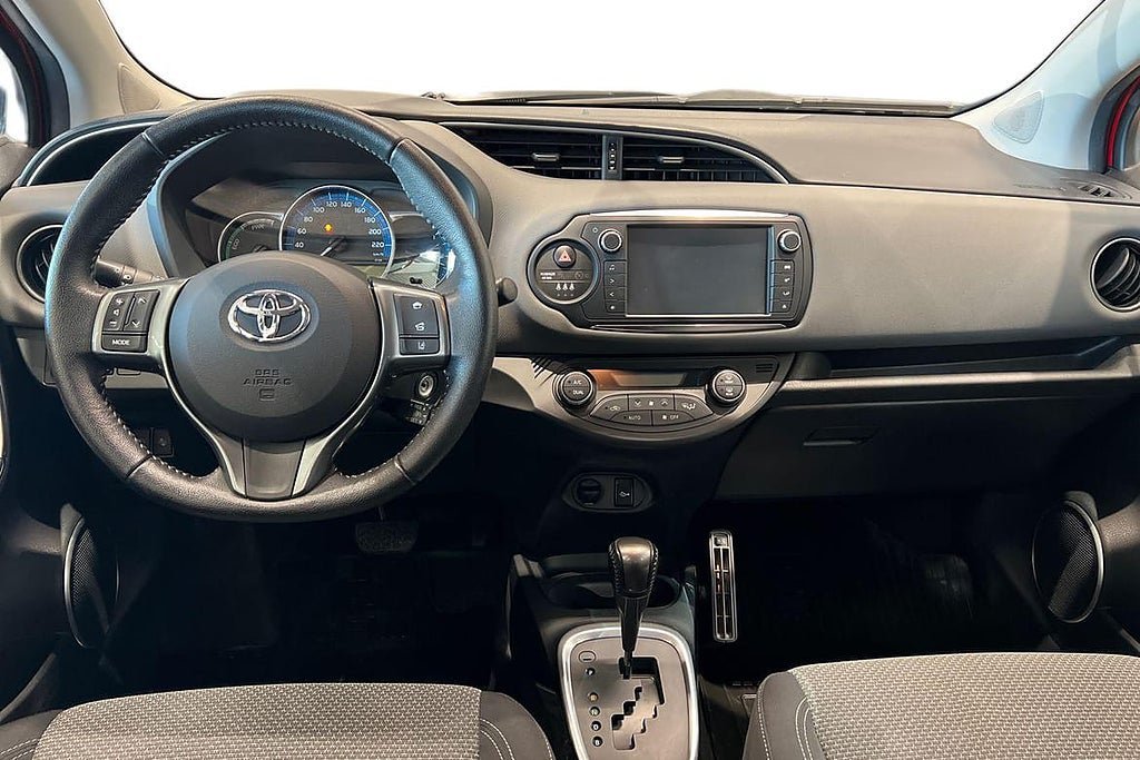Vehicle Image 14