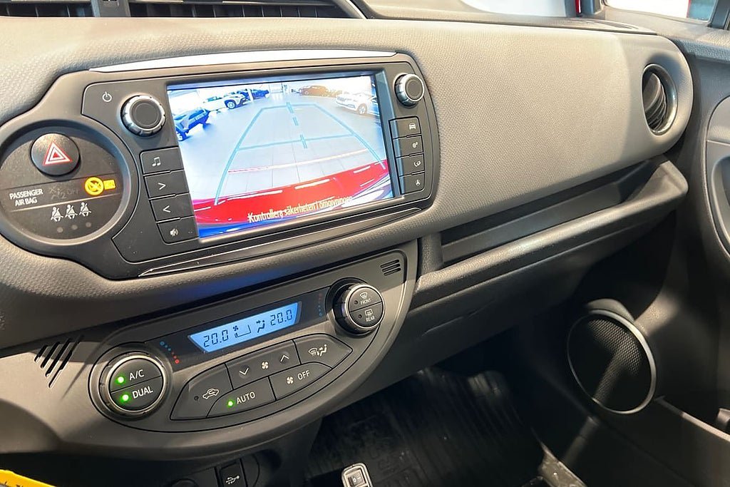 Vehicle Image 18