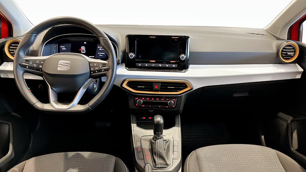 Vehicle Image 10