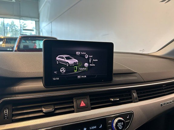 Vehicle Image 10
