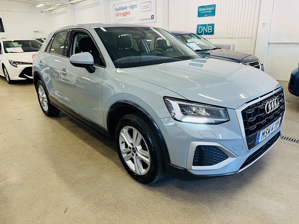 Vehicle Image 13