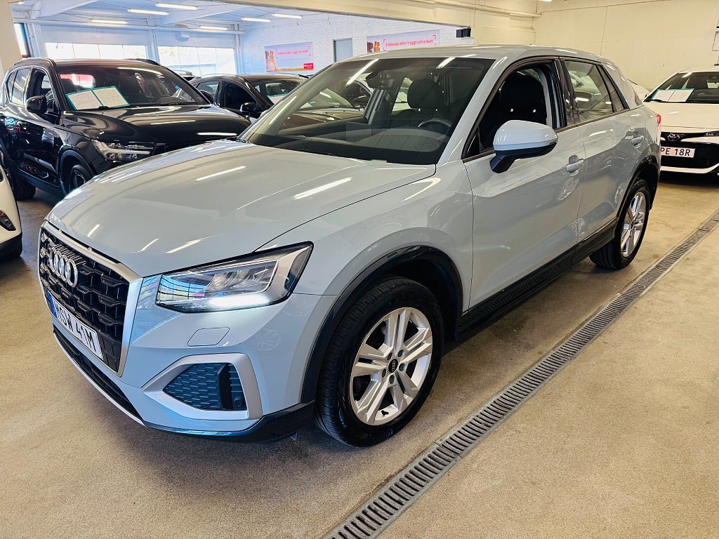 Vehicle Image 14