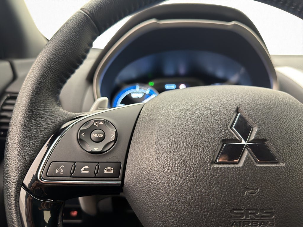 Vehicle Image 24