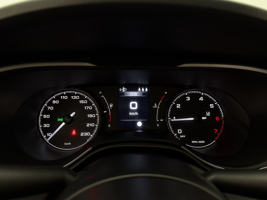 Vehicle Image 16