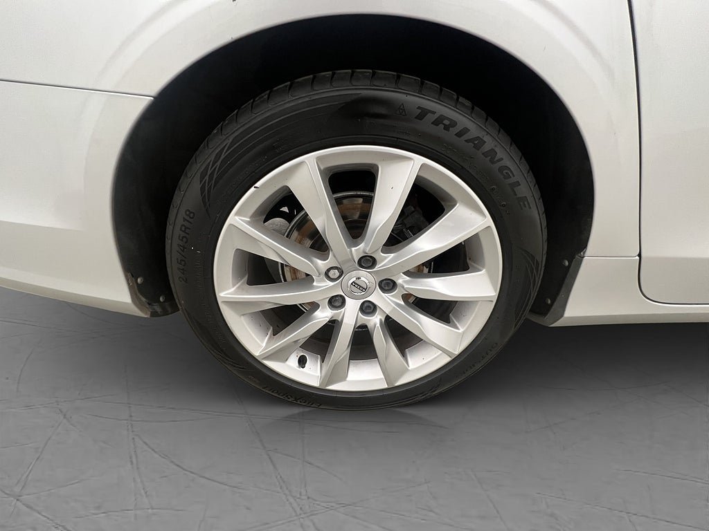 Vehicle Image 35