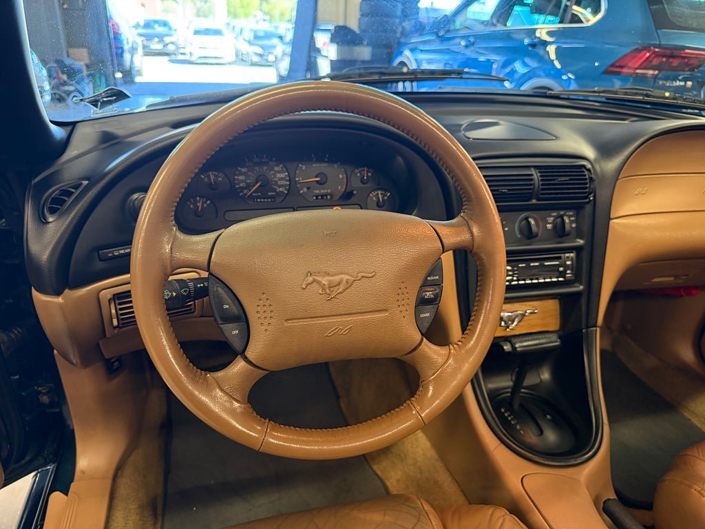 Vehicle Image 17