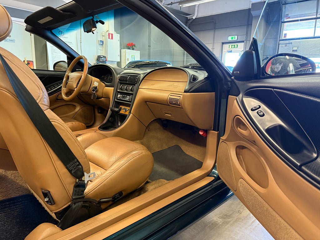 Vehicle Image 22