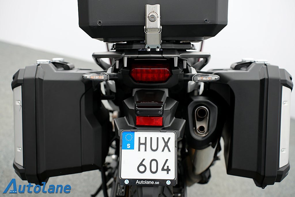 Vehicle Image 16